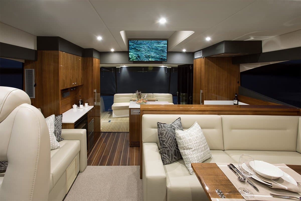 Maritimo S51 luxury motor yacht