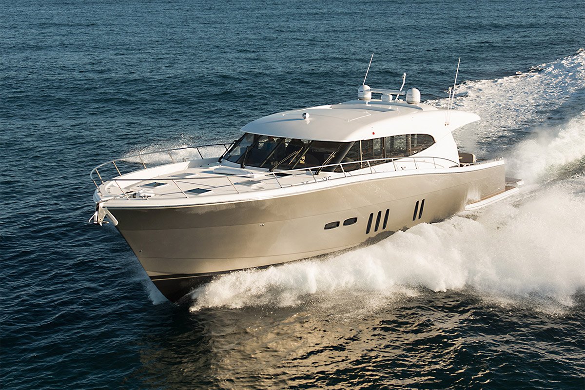 Maritimo S70 - Luxury Sedan Motor Yacht