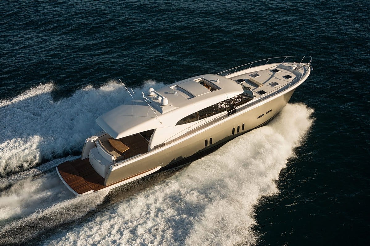 Maritimo S70 - luxury sedan motor yacht
