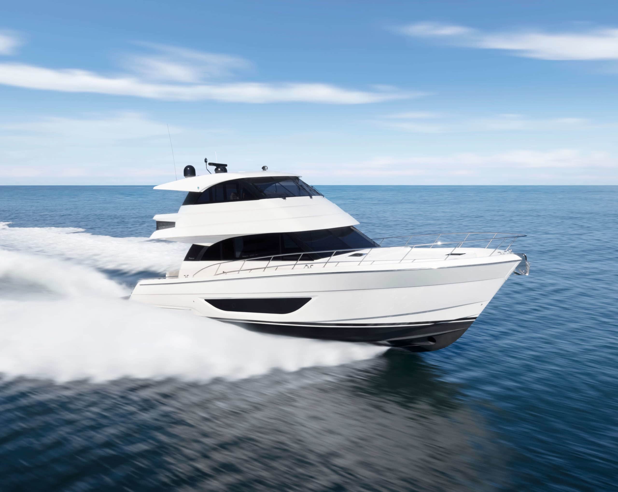 Maritimo M55 Flybridge Luxury Motor Yacht