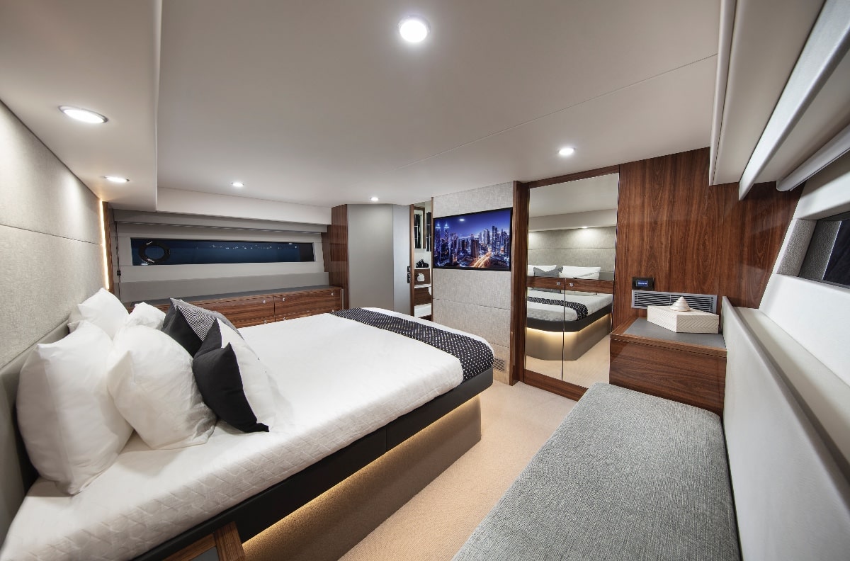 Maritimo M600 - SPACIOUS ACCOMMODATION