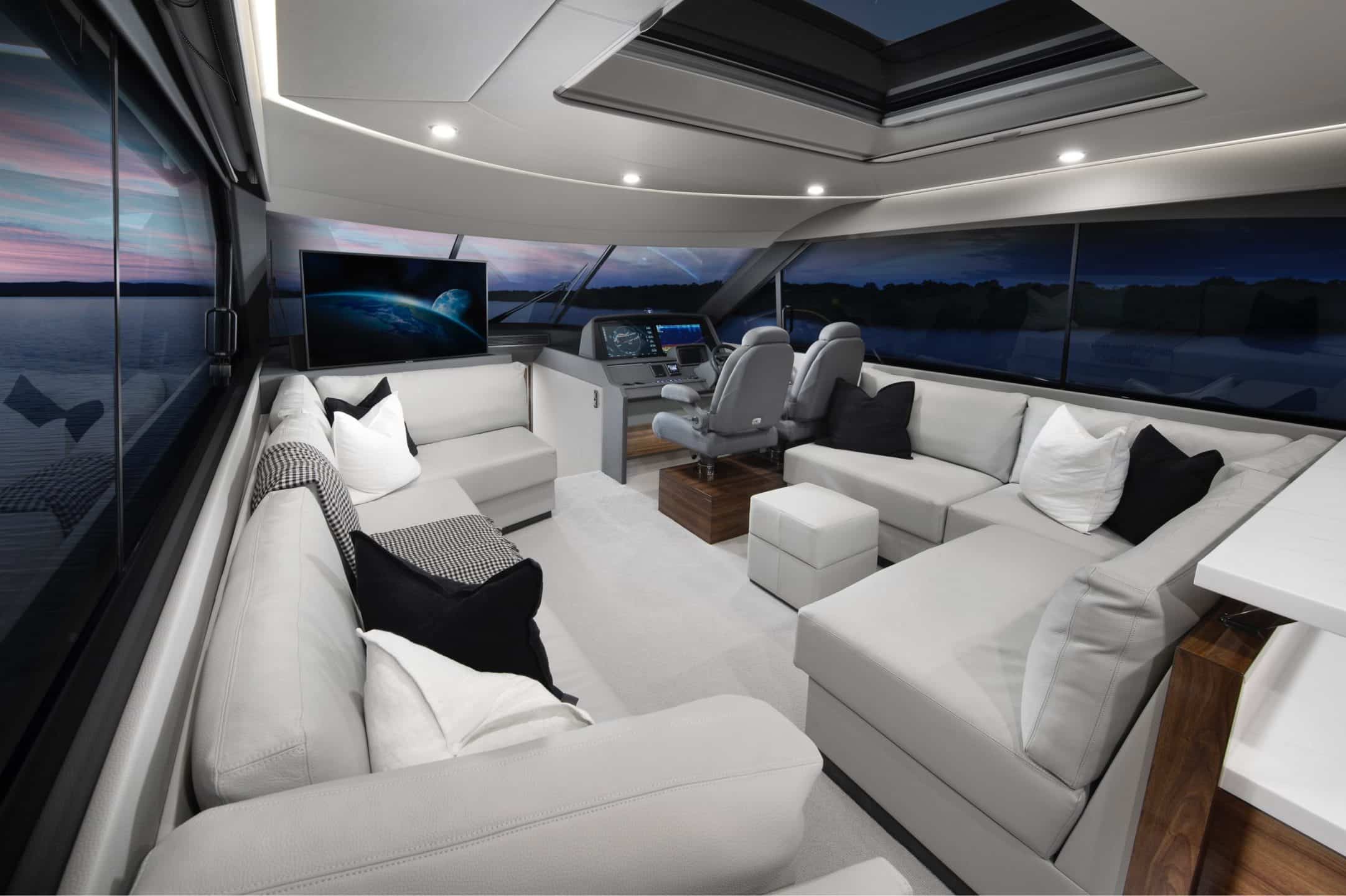 Maritimo S55 - SOPHISTICATED SALOON