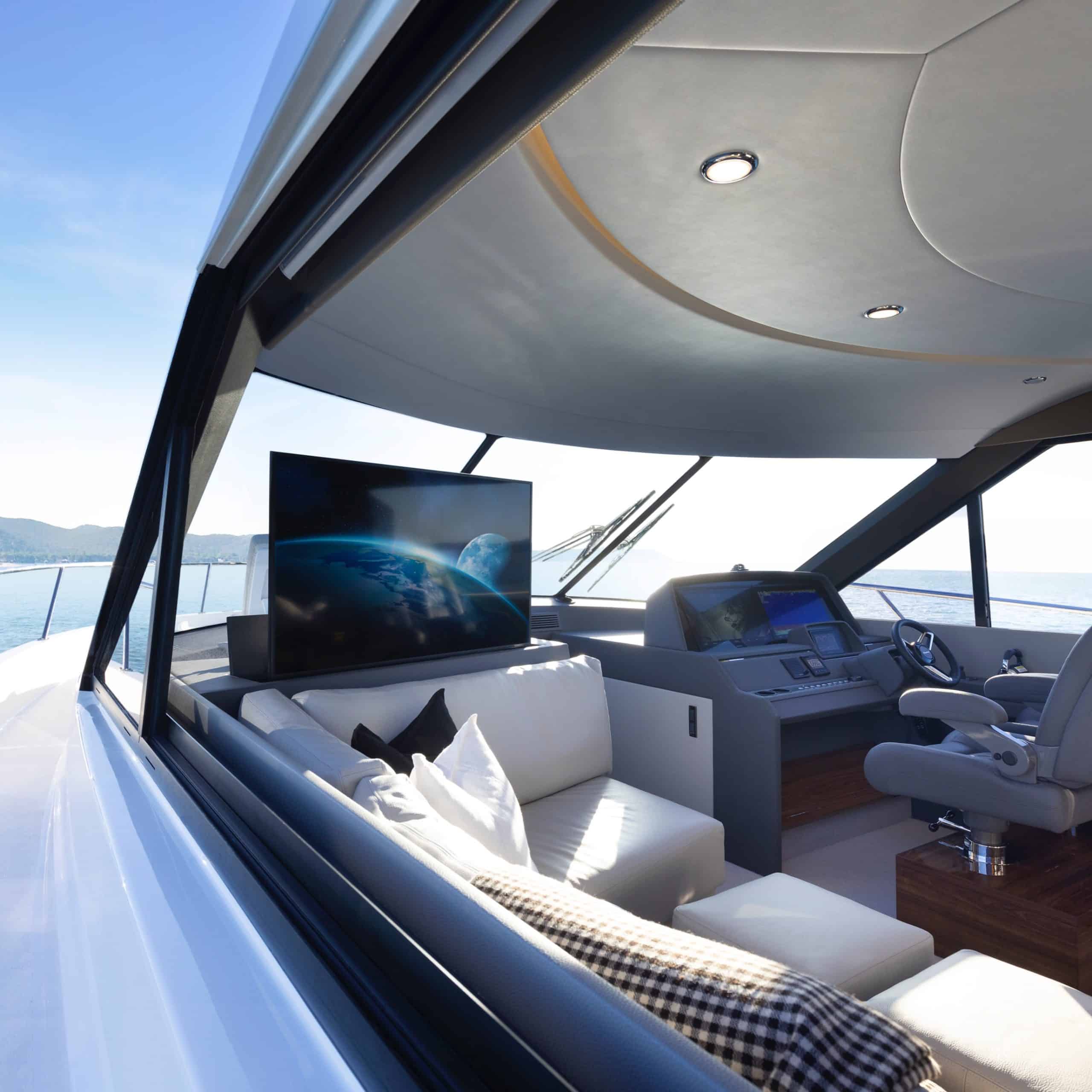 aritimo S55 saloon mobile