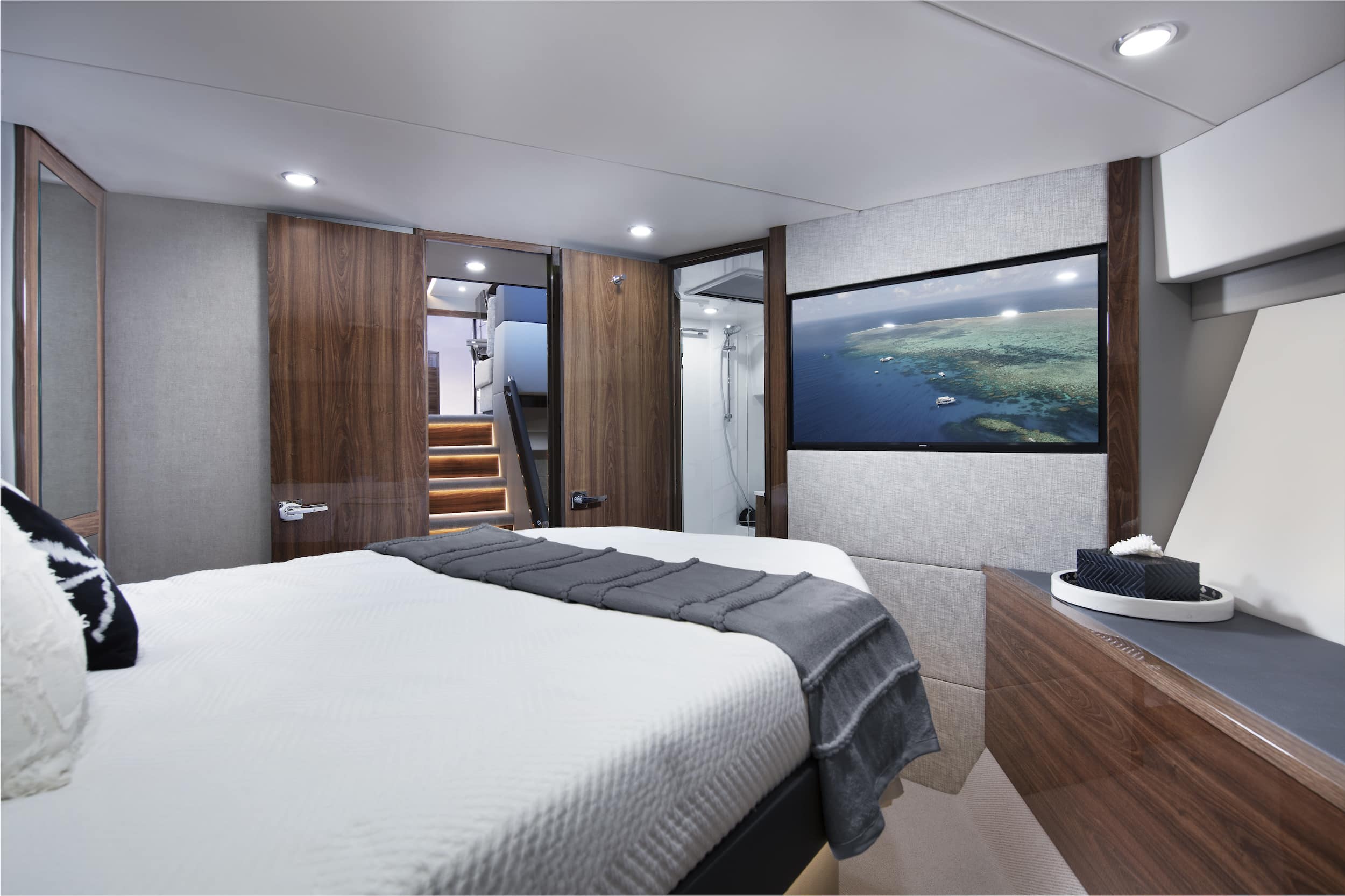 Maritimo M60 VIP Stateroom