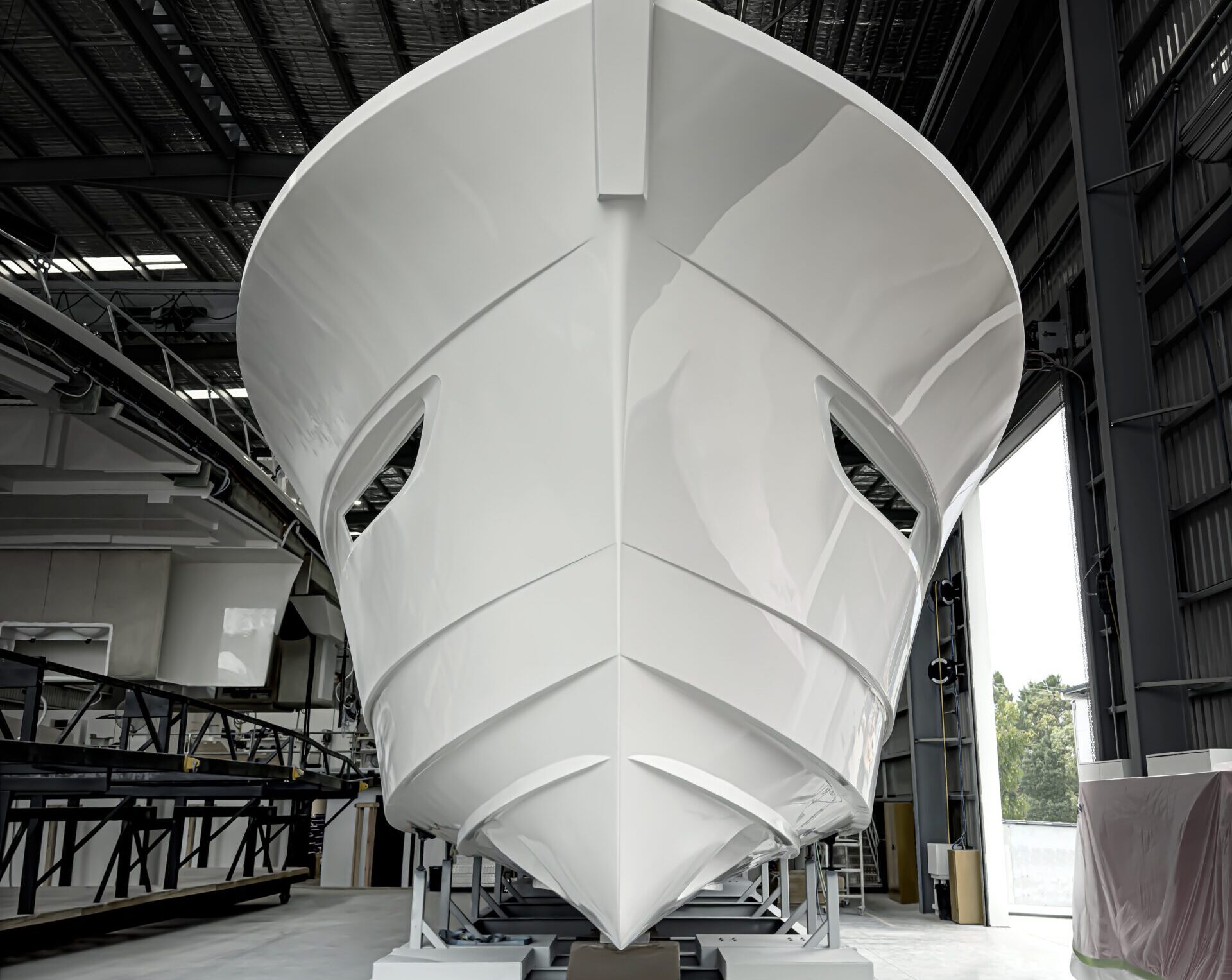 Lamination | The Art, Precision and Craftsmanship Behind Every Maritimo Hull