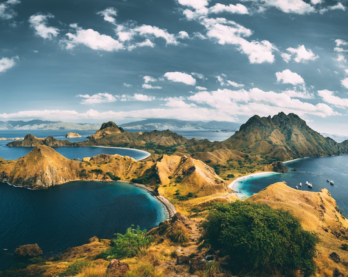 Maritimo Boating Destinations | Sumba, Komodo, Labuan Bajo and Alor